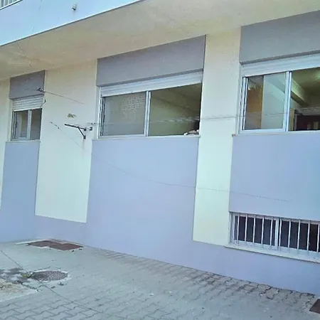 Jb House פניש